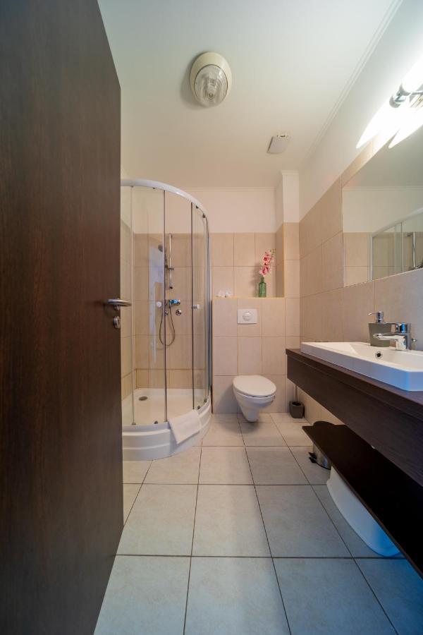 A16 Design Panzio Hotel Harkány Buitenkant foto